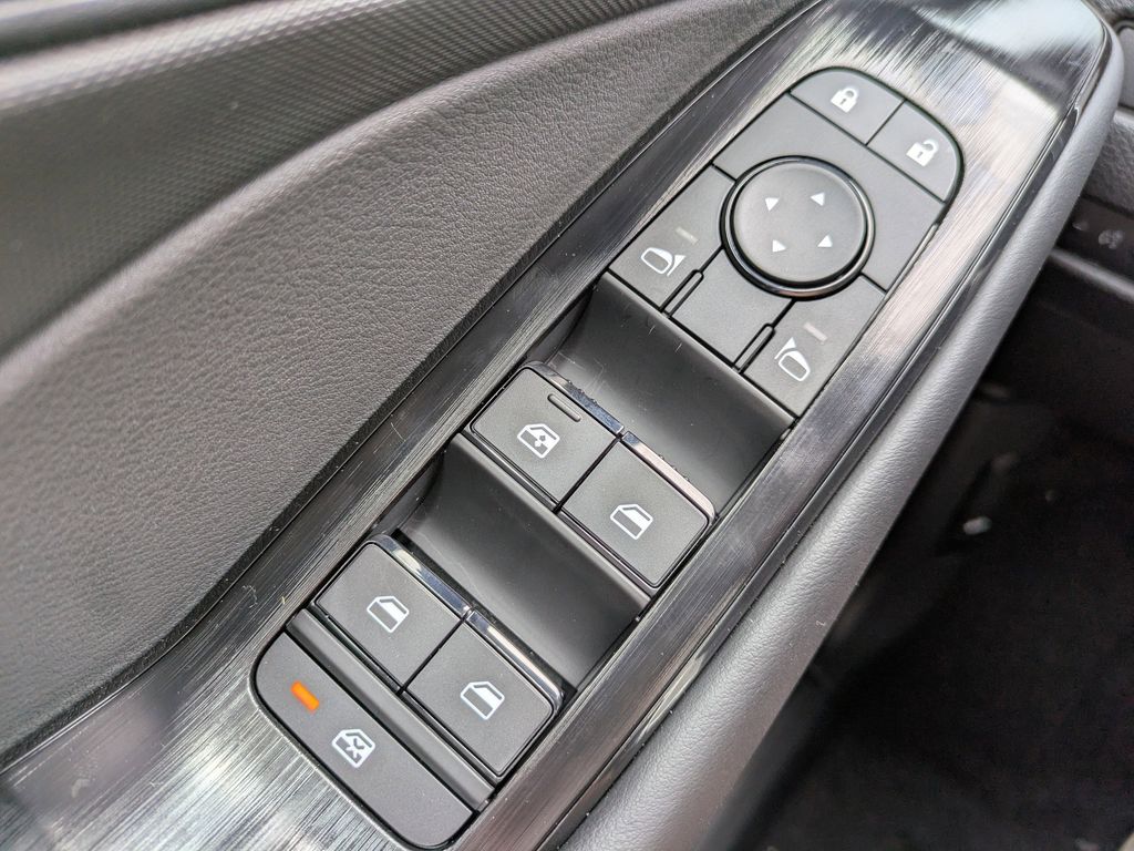 2026 Nissan Rogue S photo 17