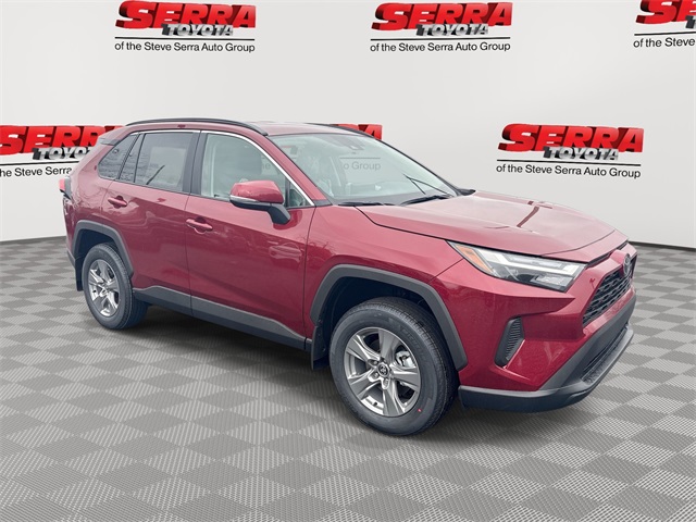2025 Toyota RAV4 XLE's photo