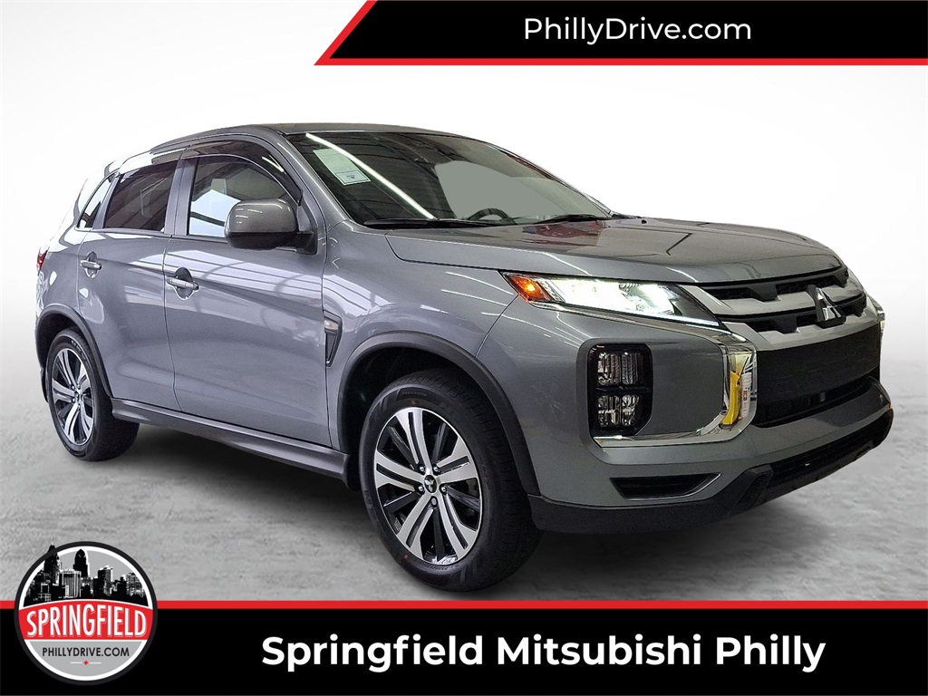 2025 Mitsubishi Outlander Sport ES's photo