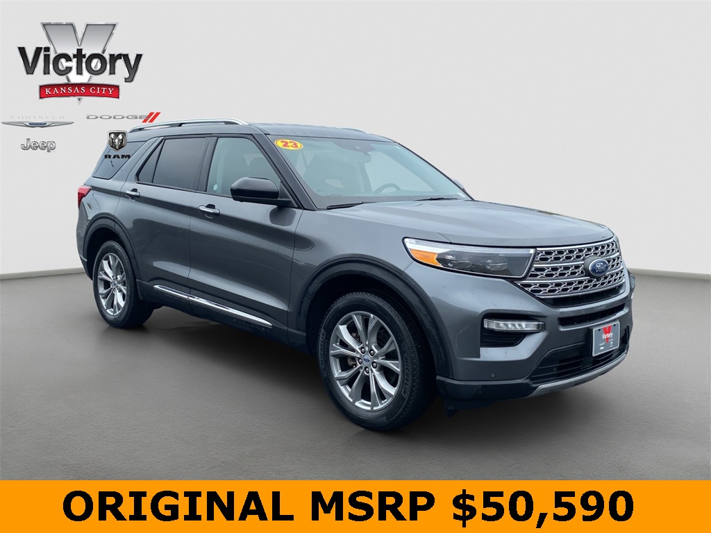 2023 Ford Explorer Limited's photo