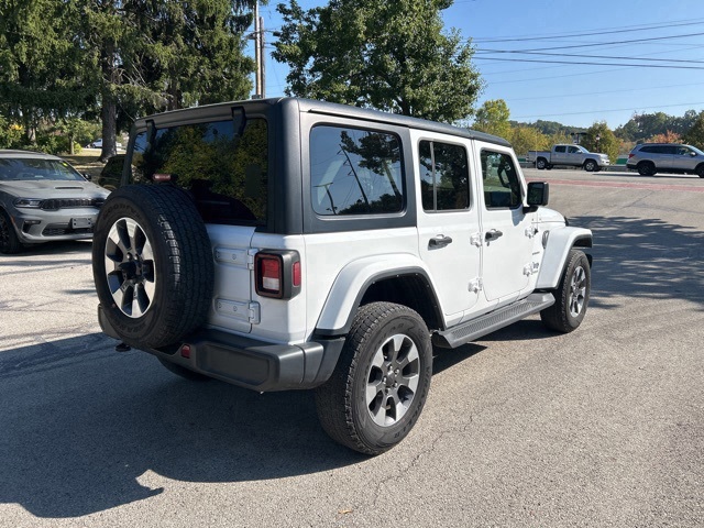 2022 Jeep Wrangler Unlimited Sahara photo 4