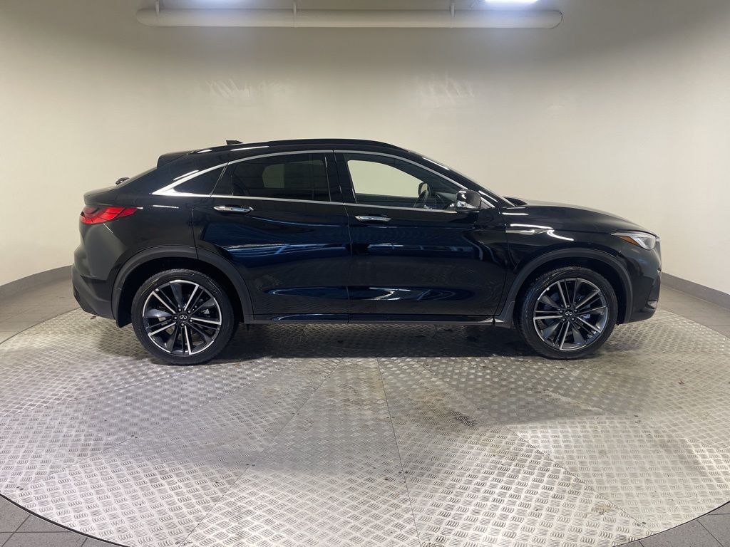 2025 Infiniti QX55 Essential photo 8
