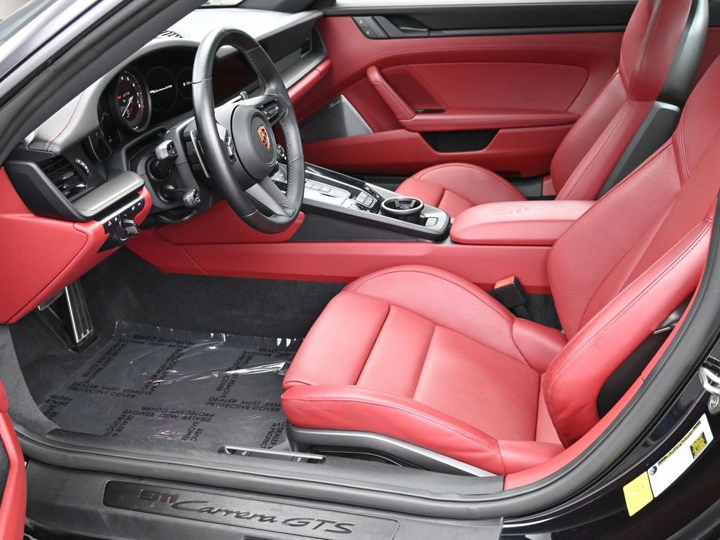 2024 Porsche 911 GTS photo 19