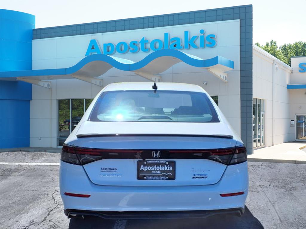 2025 Honda Accord Hybrid Sport-L photo 4