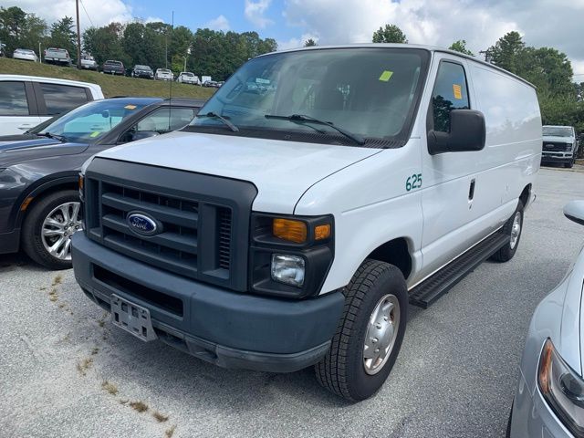 2014 Ford E-250 Cargo photo 2