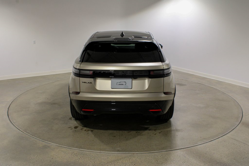 2026 Land Rover Range Rover Velar SE photo 4