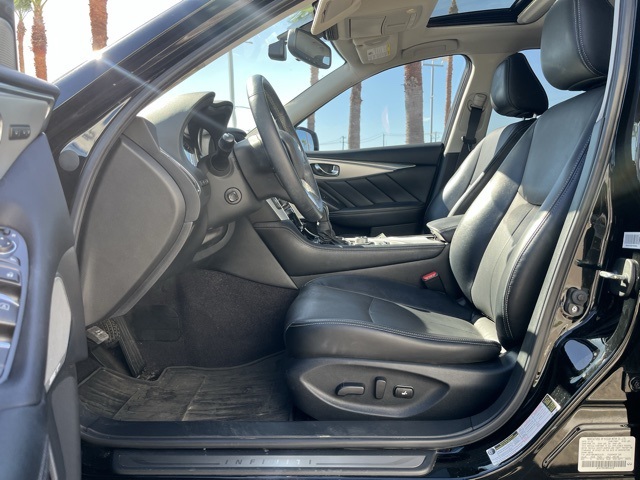 2022 Infiniti Q50 LUXE photo 9