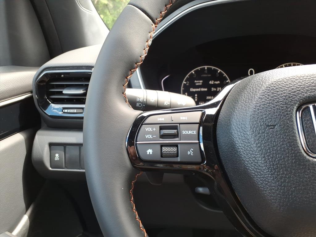2025 Honda Pilot Sport photo 13