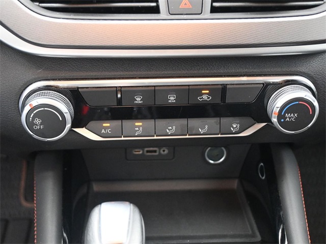 2024 Nissan Altima 2.5 SR photo 4