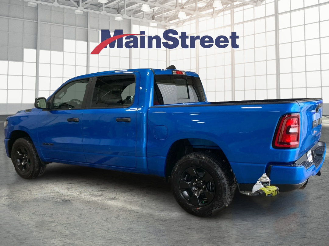 2025 Ram 1500 Tradesman photo 2
