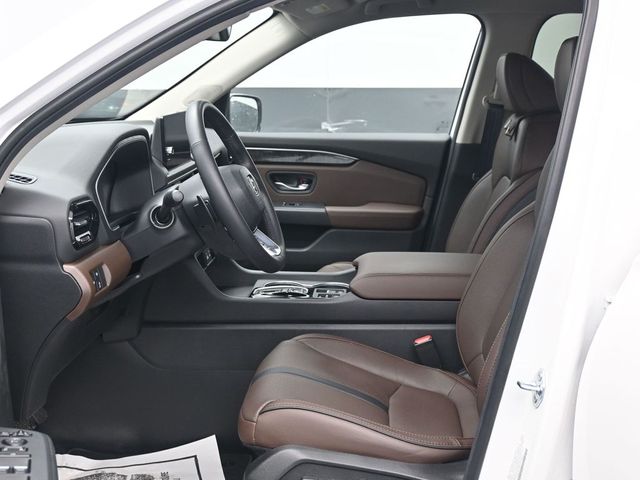 2025 Honda Pilot Elite photo 2