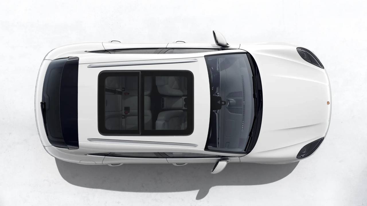 2026 Porsche Macan T photo 4