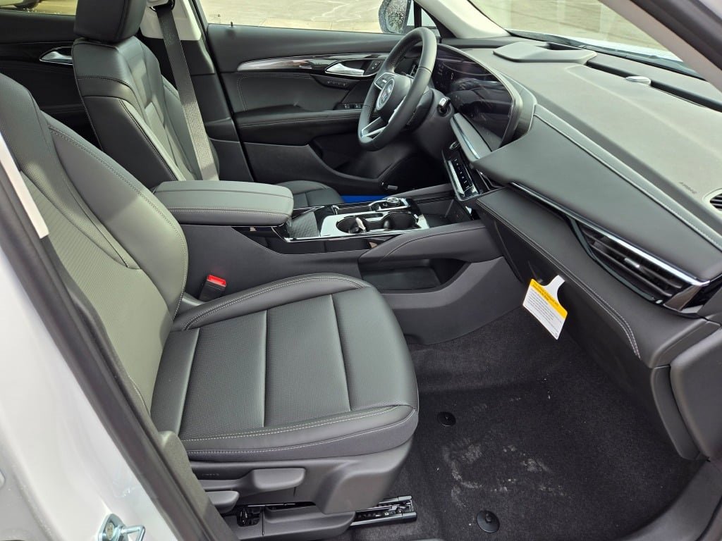 2025 Buick Envision Preferred photo 3