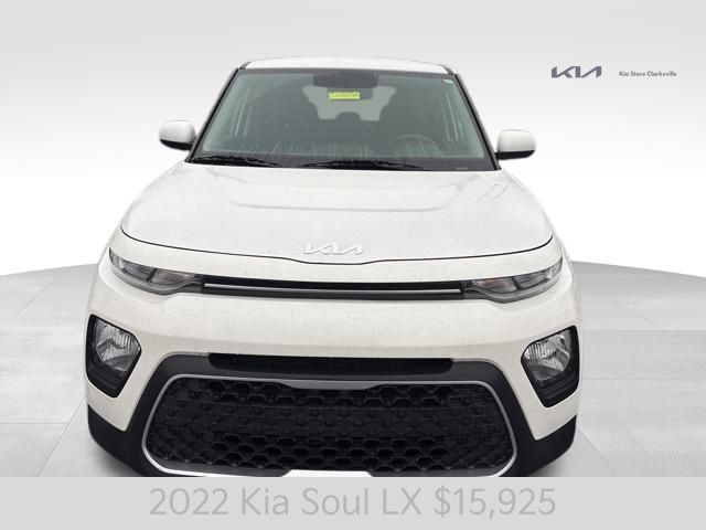 2022 Kia Soul LX photo 2