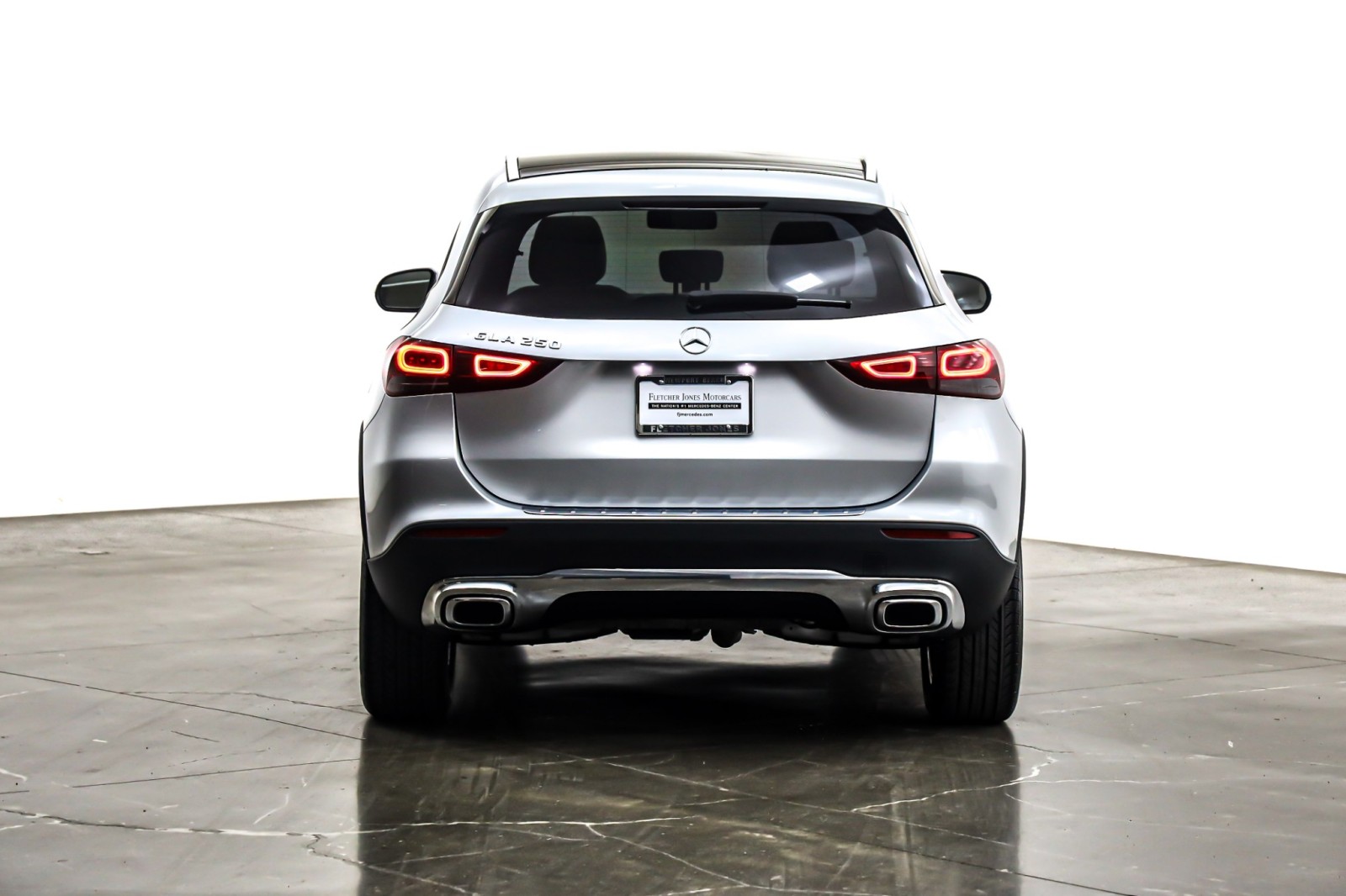 2021 Mercedes Benz GLA 250 photo 3