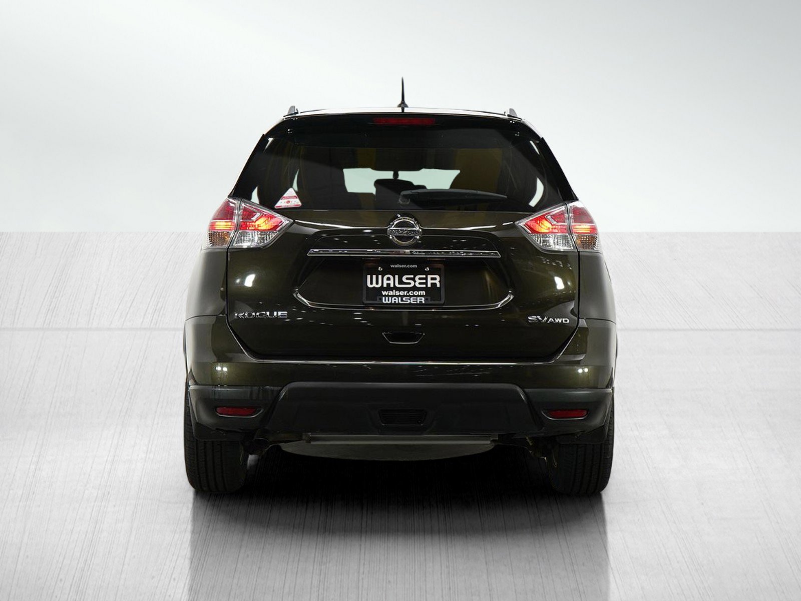 2016 Nissan Rogue SV photo 4