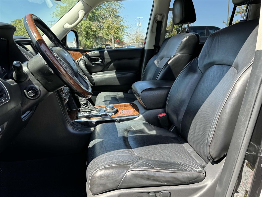 2019 Infiniti QX80 Luxe photo 13