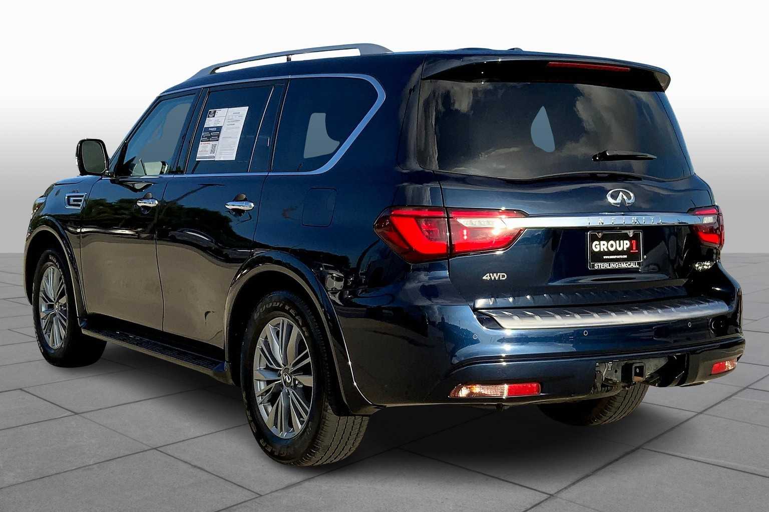 2022 Infiniti QX80 Luxe photo 11