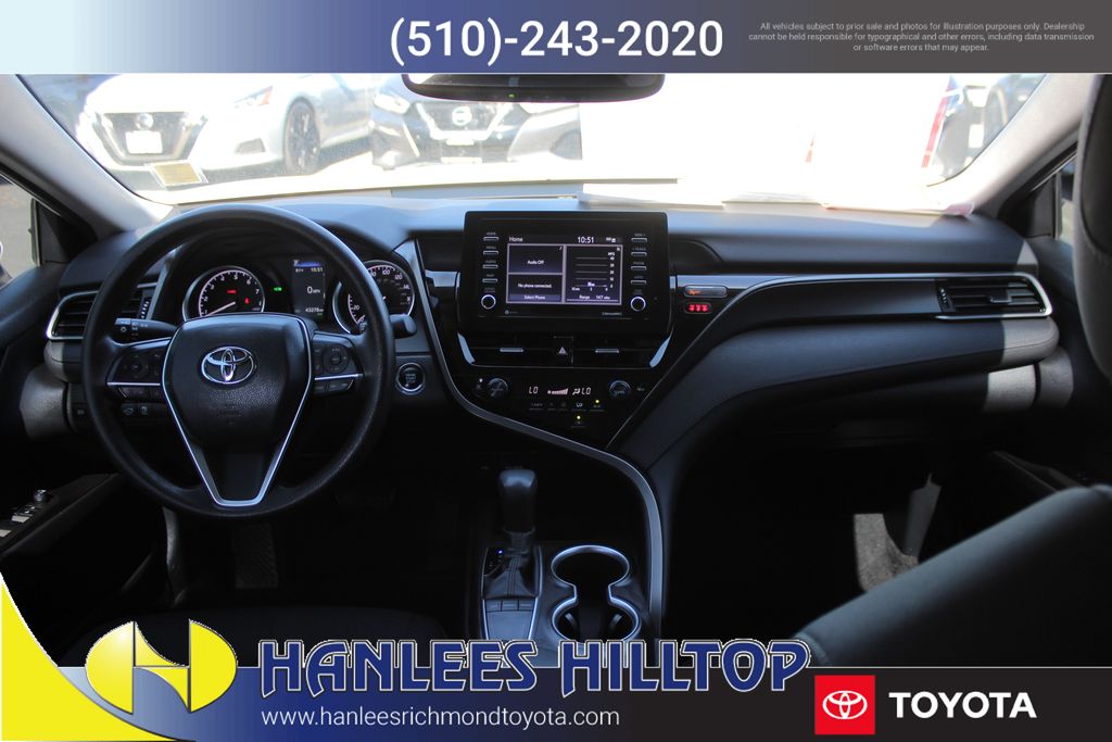 2022 Toyota Camry LE photo 14