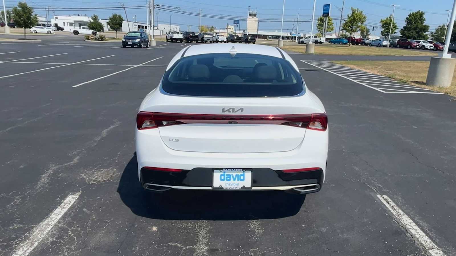 2023 Kia K5 LXS photo 4