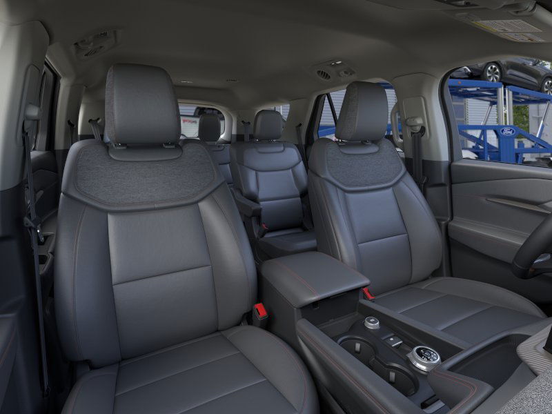 2025 Ford Explorer photo 5