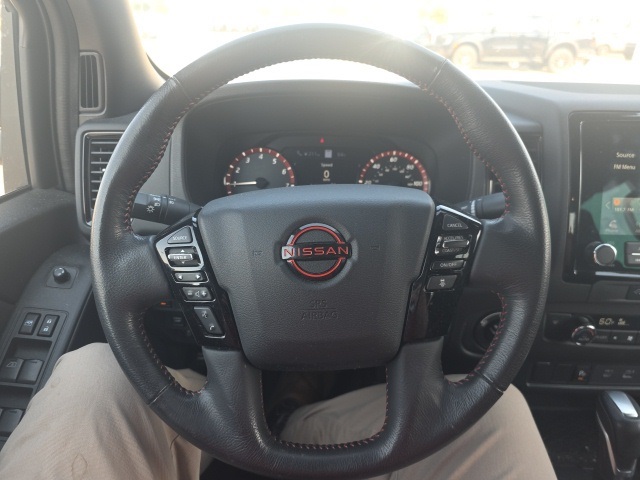 2023 Nissan Frontier PRO-4X photo 12
