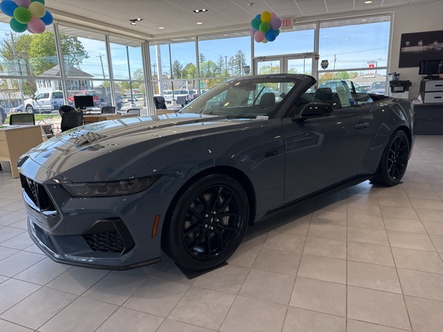 2025 Ford Mustang GT Premium Convertible photo 6