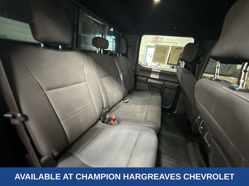 2015 Ford F-150 XLT photo 22