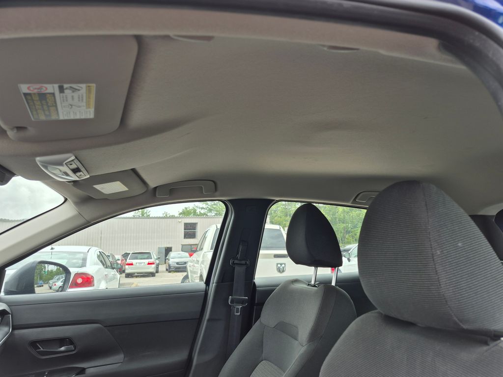 2023 Nissan Sentra SR photo 19