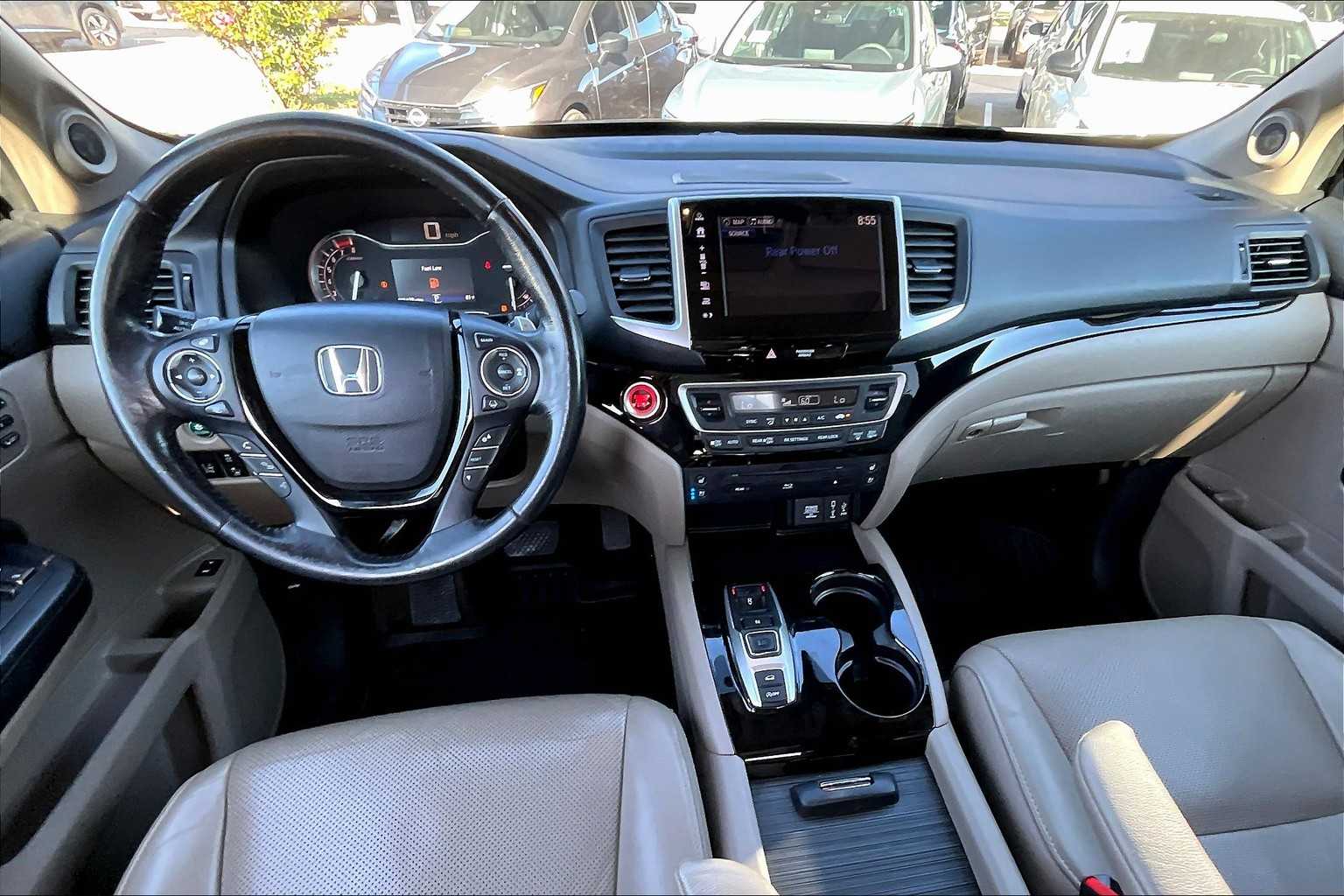 2018 Honda Pilot Elite photo 13