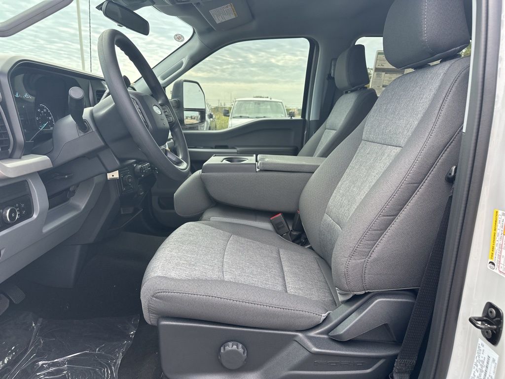 2026 Ford F-250 XL photo 12