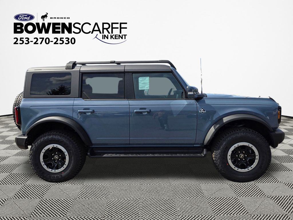 2025 Ford Bronco Outer Banks photo 4