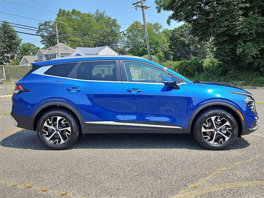 2025 Kia Sportage EX photo 8