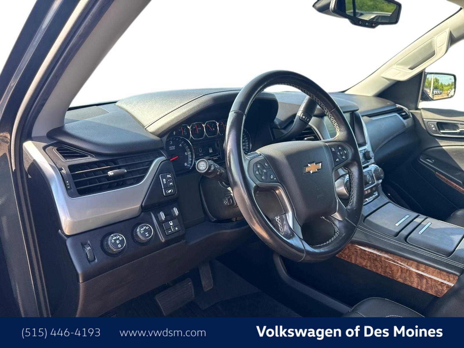 2020 Chevrolet Suburban Premier photo 2