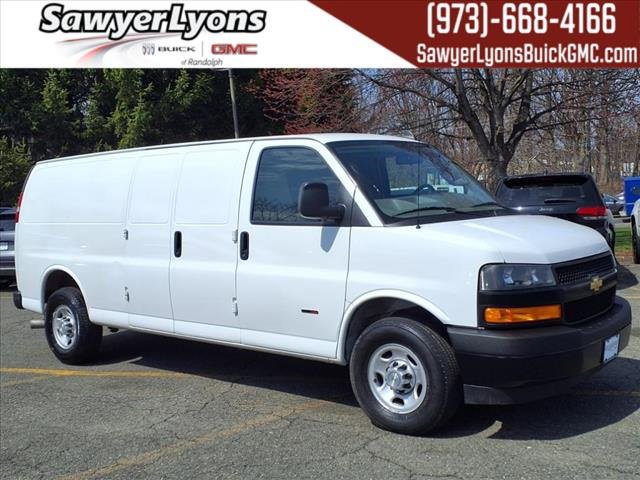 Used 2021 Summit White Chevrolet WT image 1