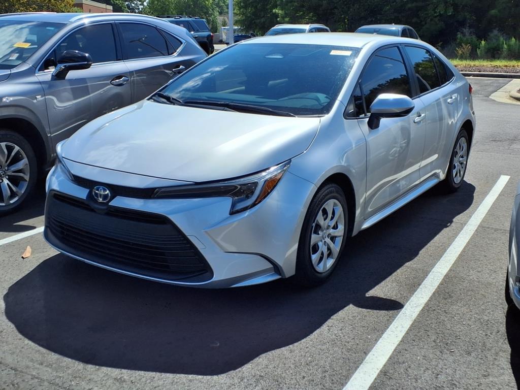 2023 Toyota Corolla Hybrid LE photo 3