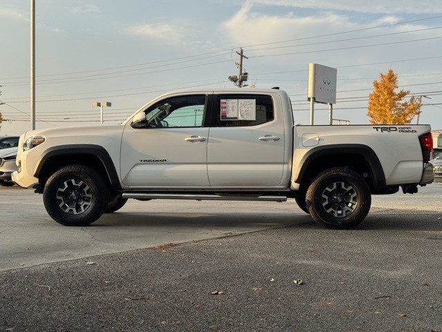 2019 Toyota Tacoma TRD Off-Road photo 4