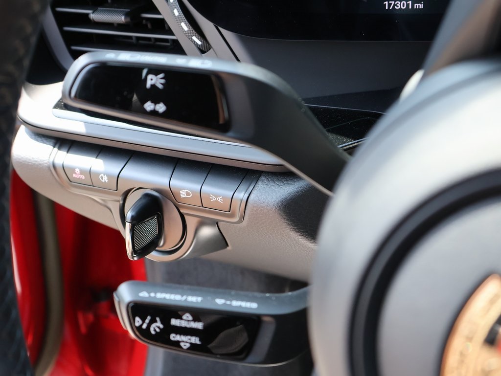 2023 Porsche 911 T photo 31