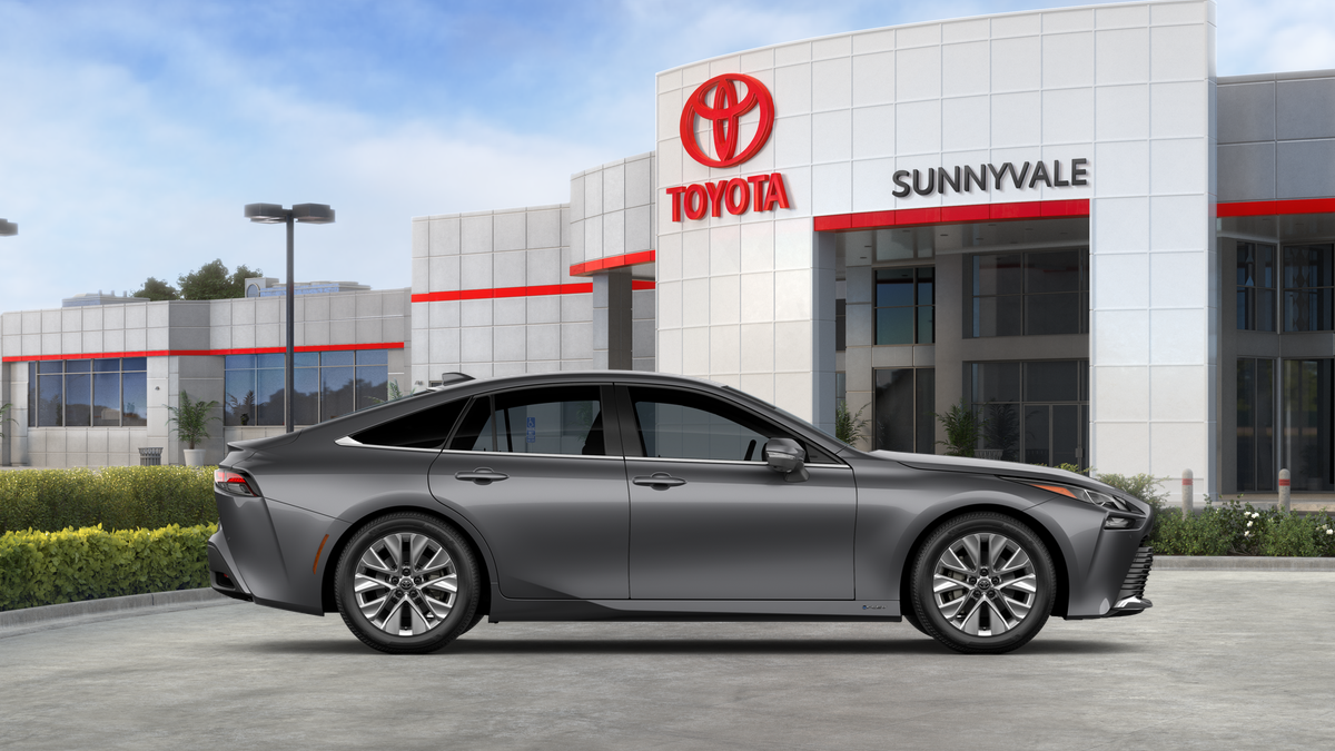 2025 Toyota Mirai XLE photo 11