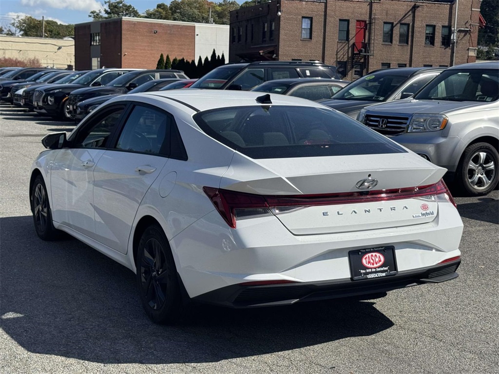 2022 Hyundai Elantra Hybrid Blue photo 3