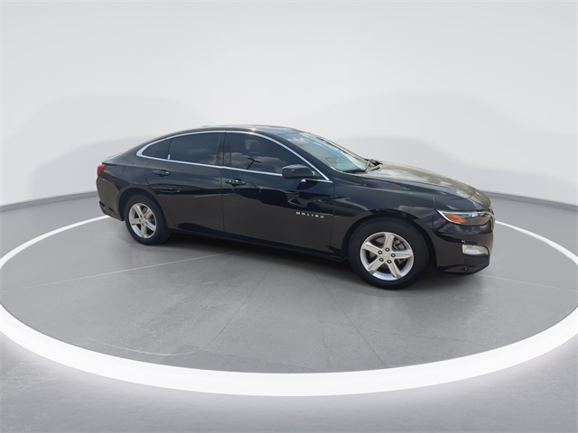 2024 Chevrolet Malibu LS photo 2