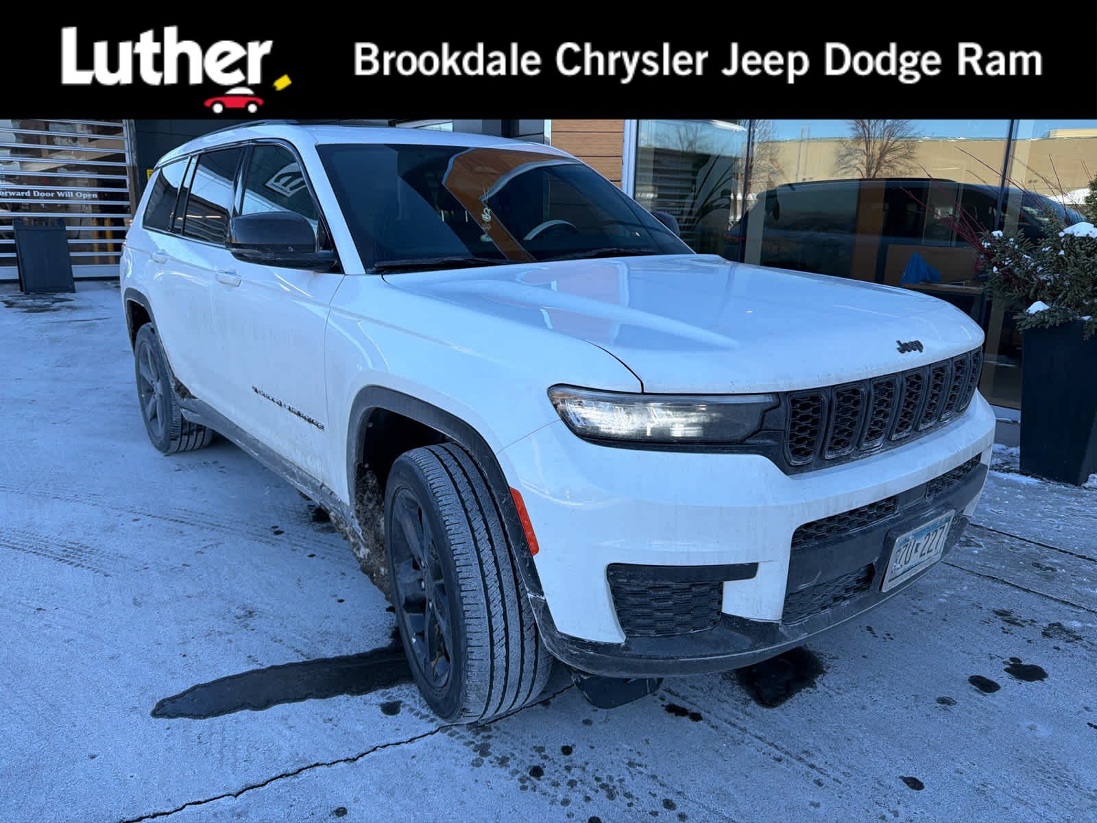 2022 Jeep Grand Cherokee L Altitude's photo