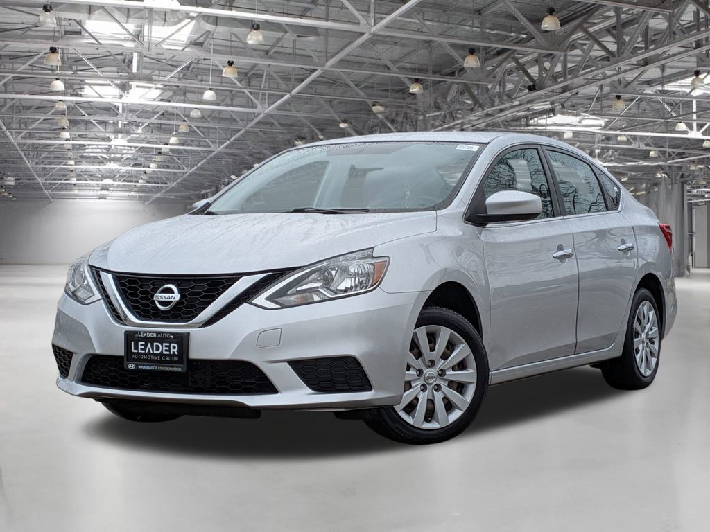 2017 Nissan Sentra S's photo