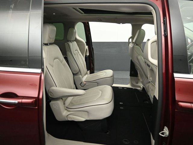 2020 CHRYSLER PACIFICA - Image 24