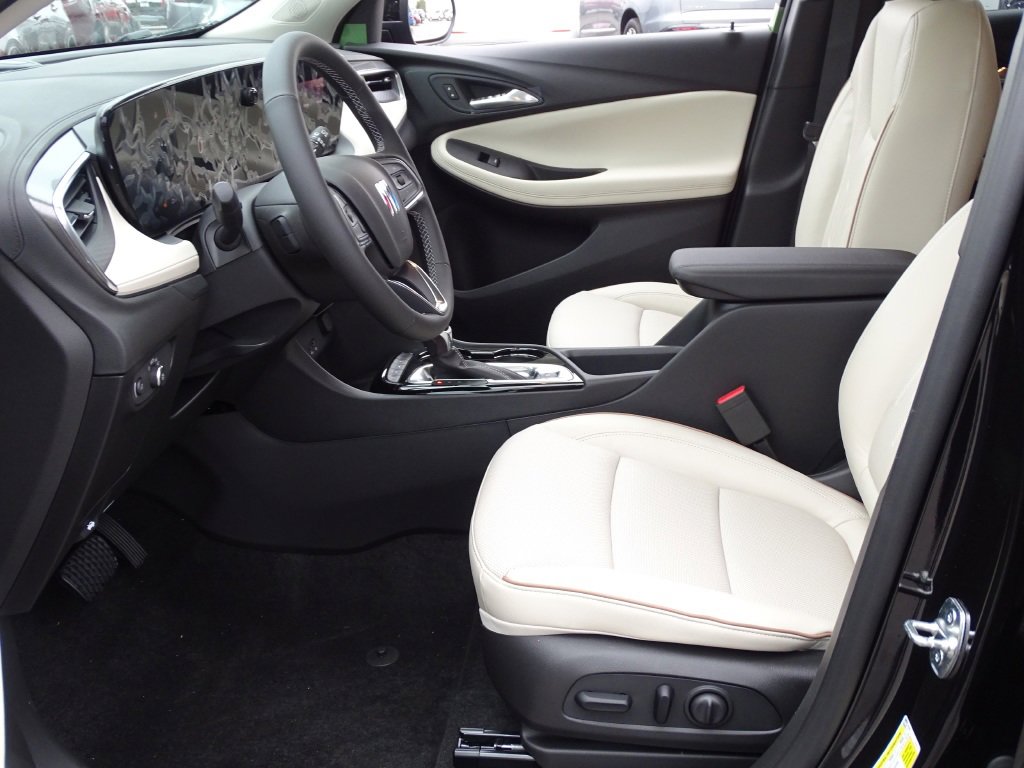 2024 Buick Encore GX Avenir photo 23