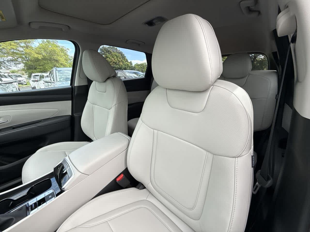 2025 Hyundai Tucson SEL Convenience photo 12
