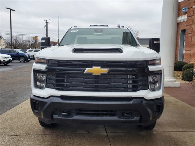 2025 Chevrolet Silverado 2500HD photo 4