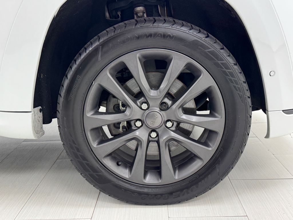 2018 Jeep Grand Cherokee High Altitude photo 40