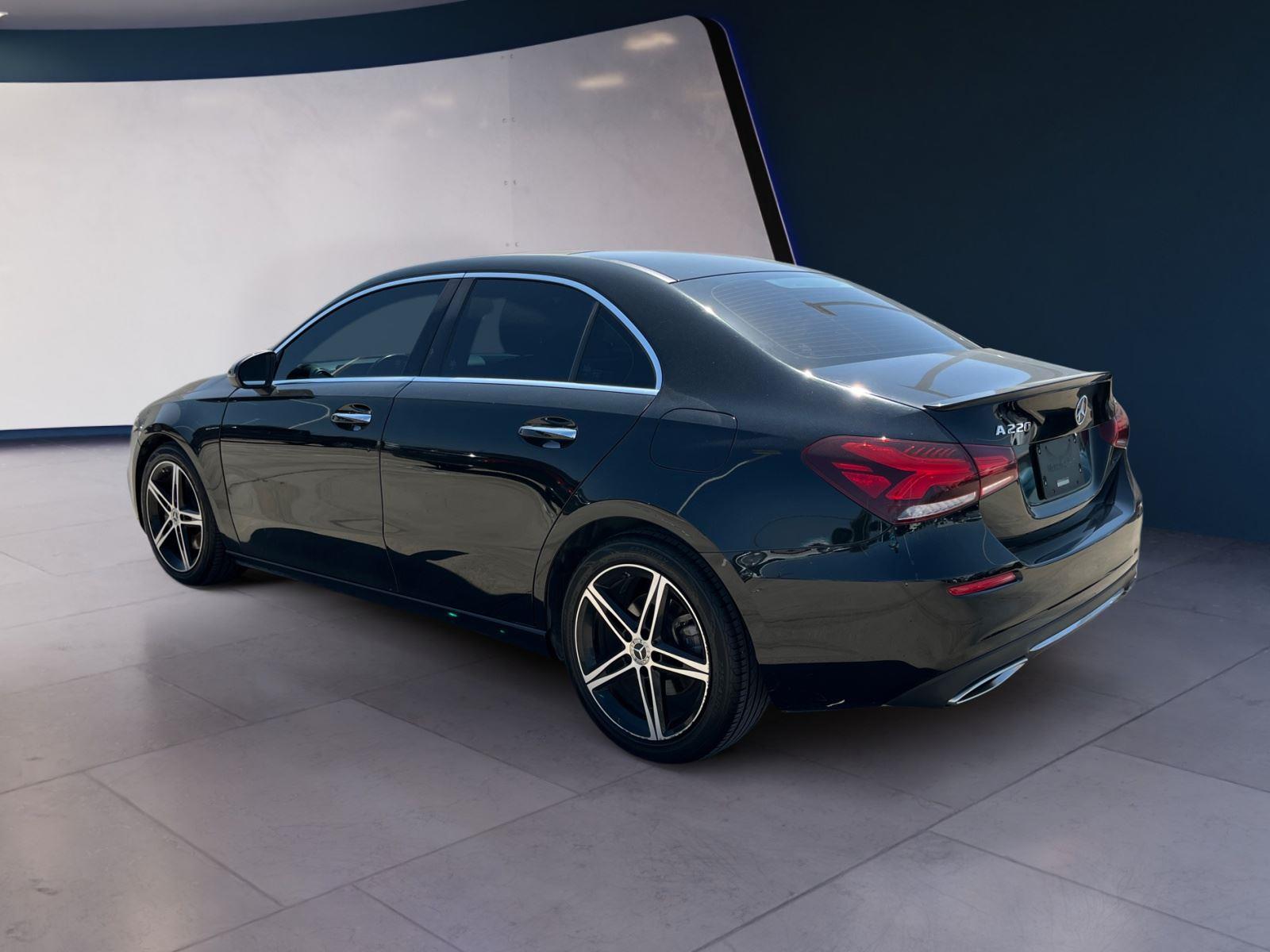 2022 Mercedes Benz A 220 photo 3