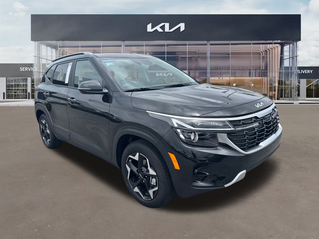 2025 Kia Seltos S's photo